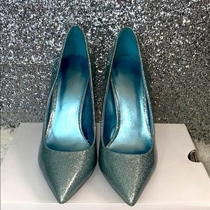 BLUE GLITTER HEELS/PUMPS